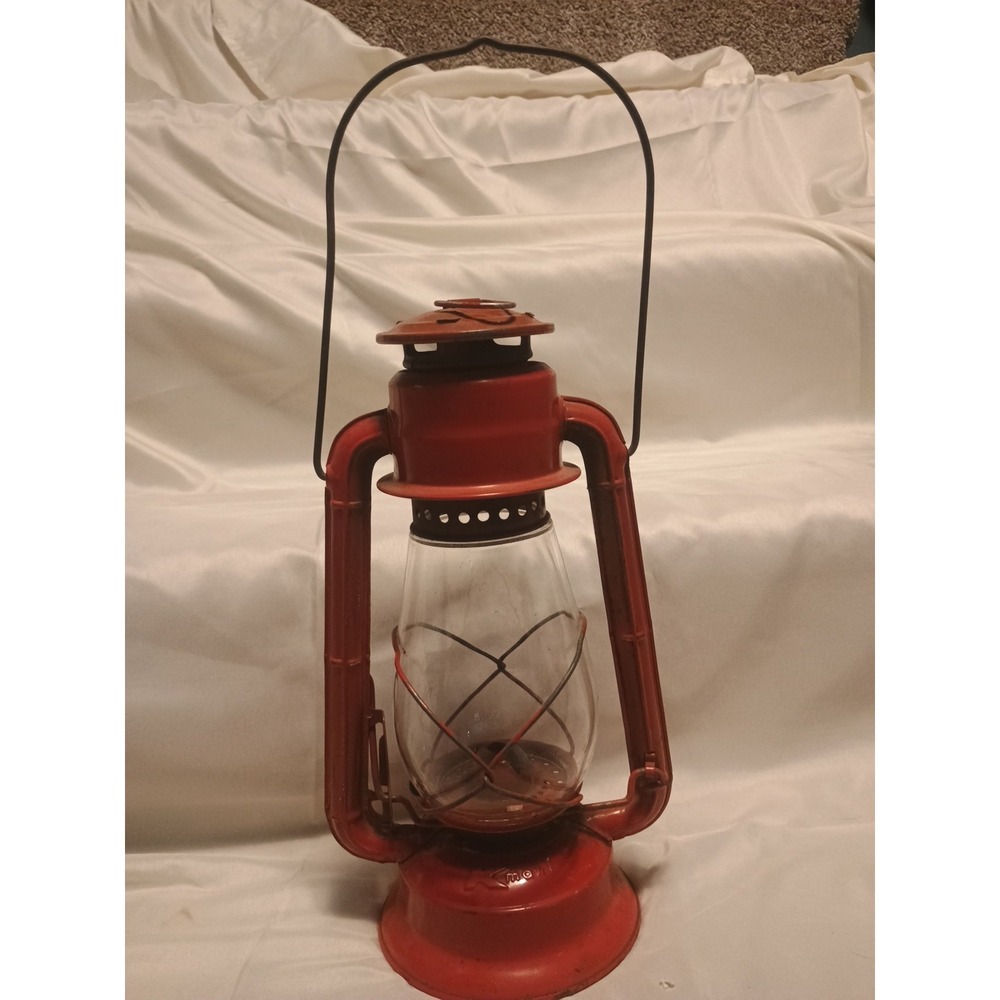Dietz Hurricane Lamp Red vintage kerosene lantern